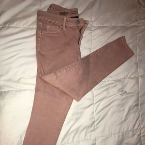 Pink skinny jeans (ankle high)